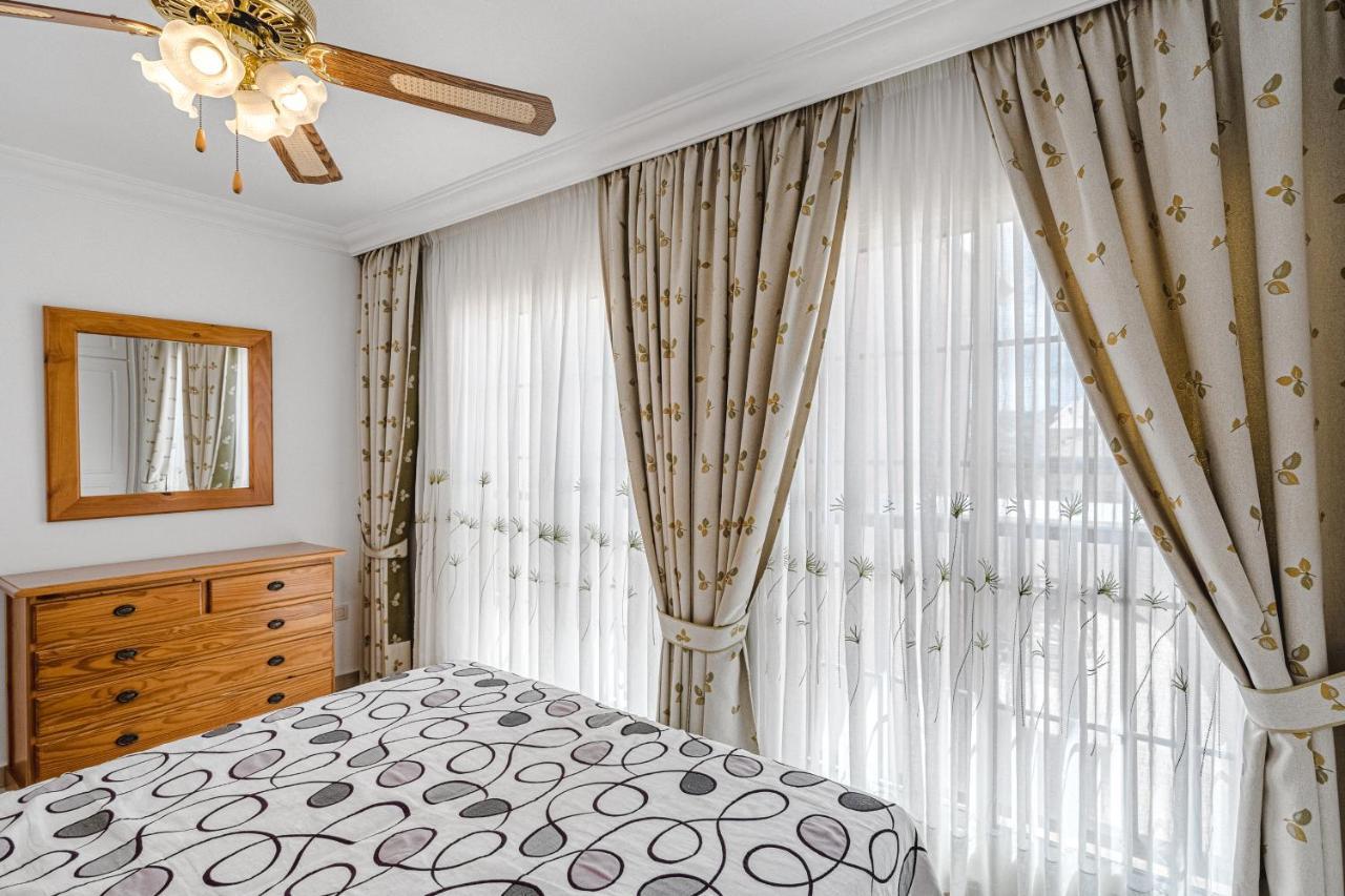 Terrazas Del Duque II Apartment Адехе Екстериор снимка